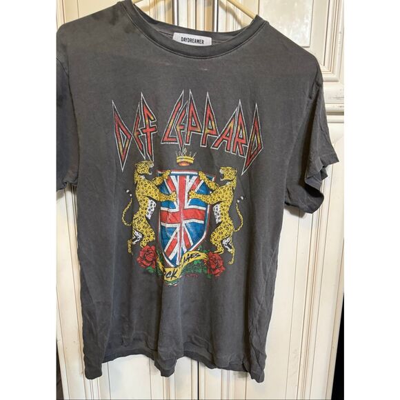 Daydreamer Women's Cotton Def Leppard Rock of Ages Tour Graphic Tee Gray Medium - Picture 5 of 9